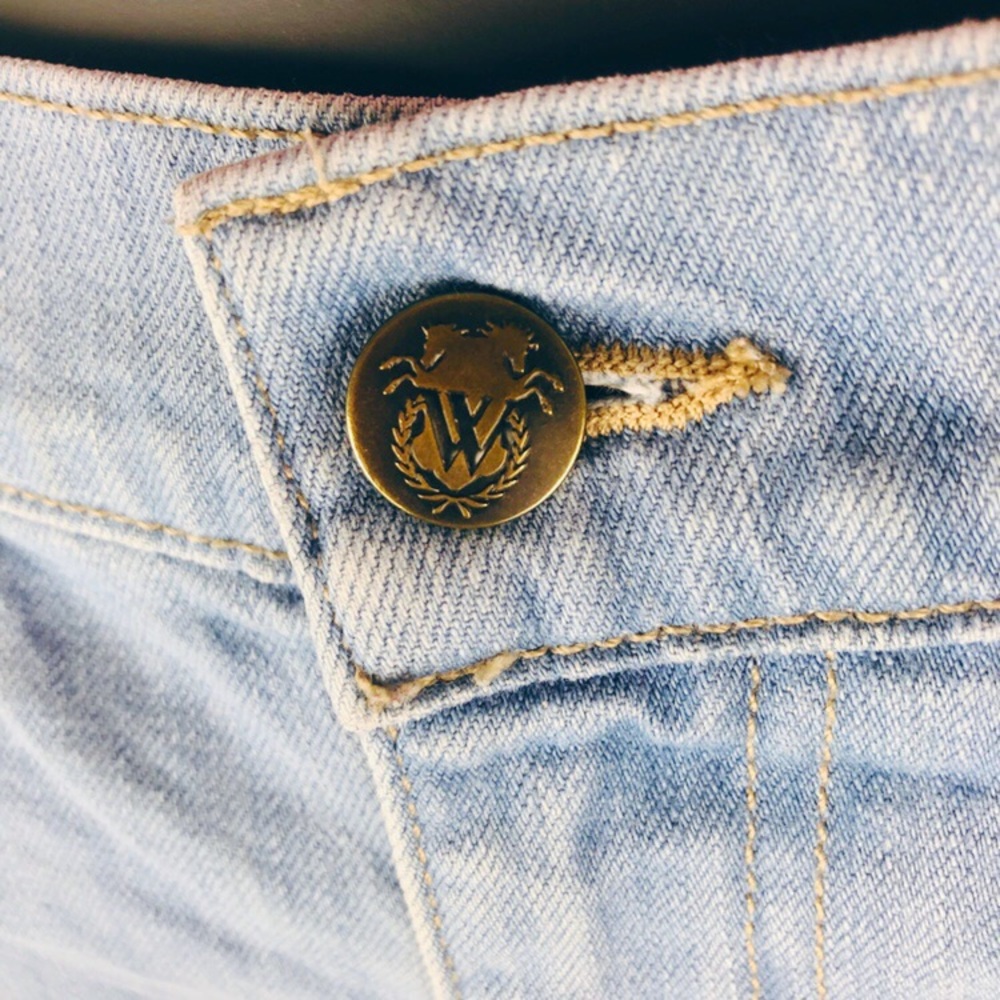 🦊 Wildfox 💦 Tie Dye Distressed Shorts 26 ☀️ - Picture 2 of 8